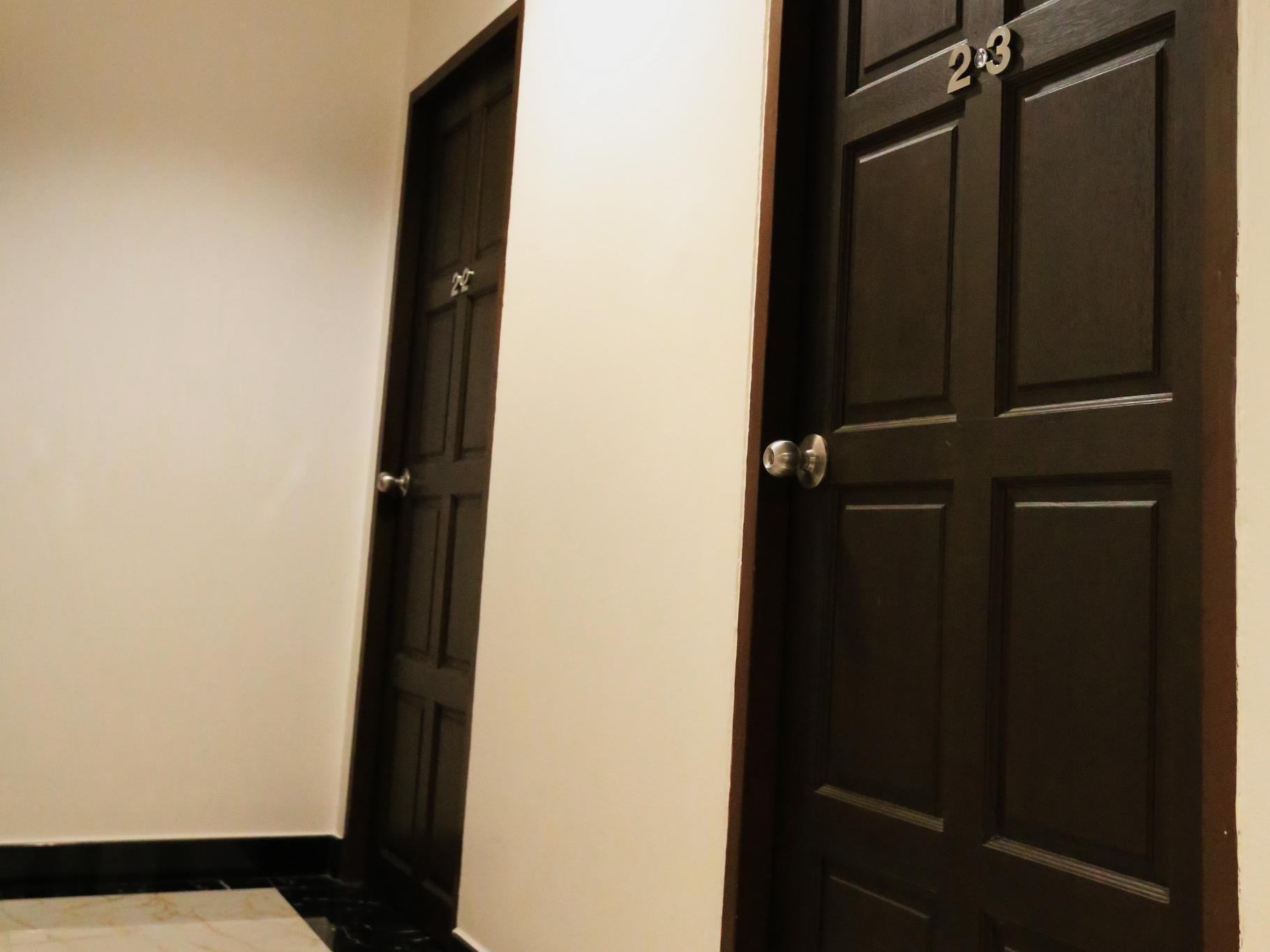 Katesiree House Hotel Pattaya Ngoại thất bức ảnh