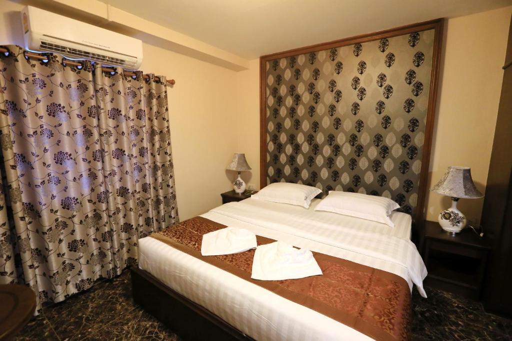 Katesiree House Hotel Pattaya Ngoại thất bức ảnh