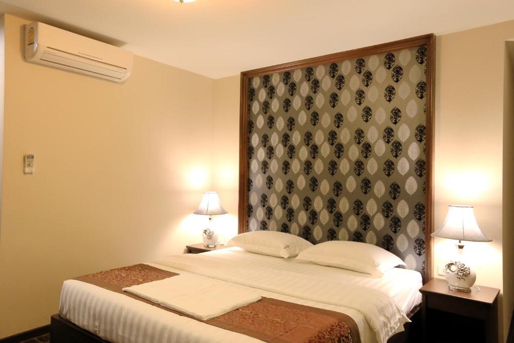 Katesiree House Hotel Pattaya Phòng bức ảnh