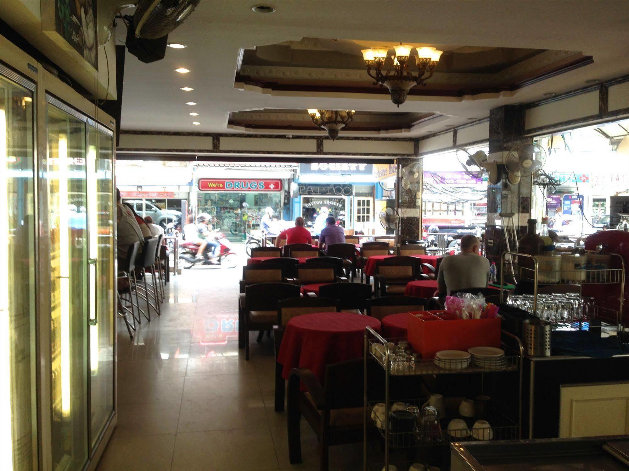 Katesiree House Hotel Pattaya Ngoại thất bức ảnh