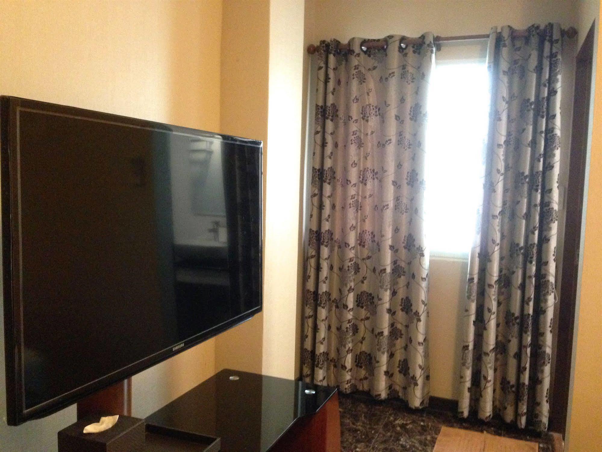 Katesiree House Hotel Pattaya Ngoại thất bức ảnh