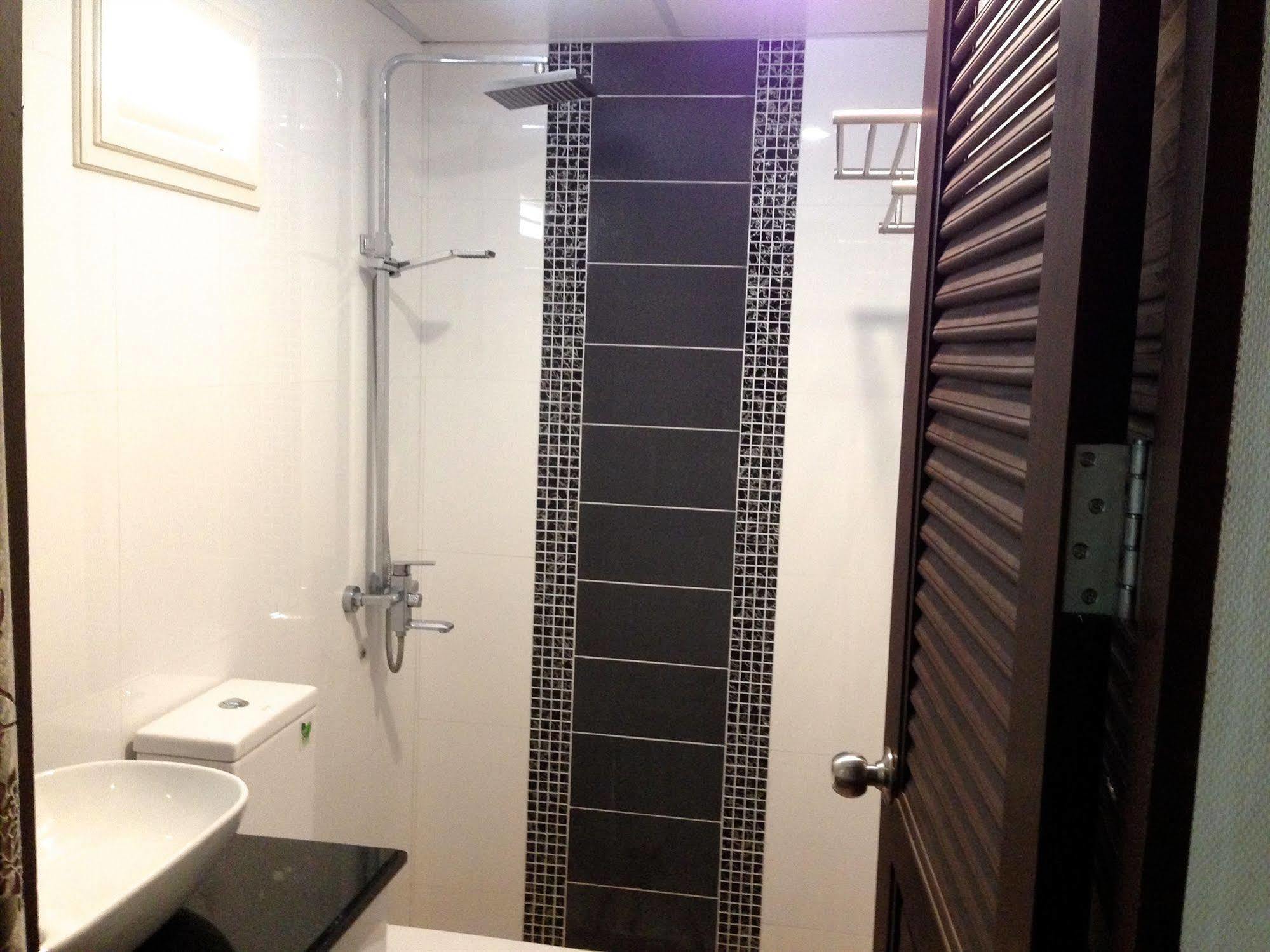 Katesiree House Hotel Pattaya Ngoại thất bức ảnh